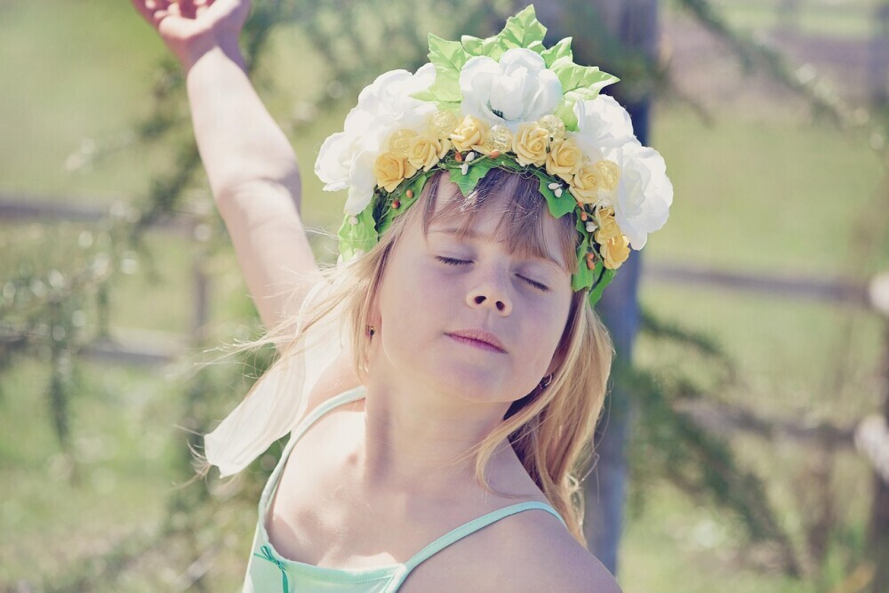 how to encourage creativity in children